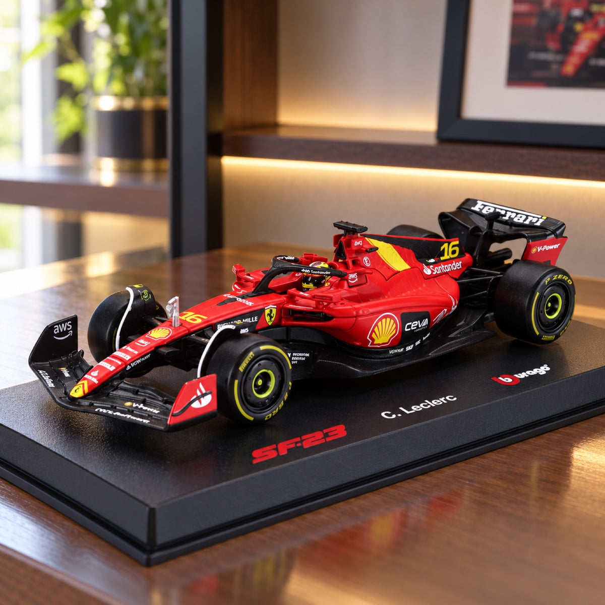 Scuderia Ferrari SF-23 Bburago #16 Leclerc Monza 2023 1:43 Signature-Modell – Illustrationsfoto (KI)