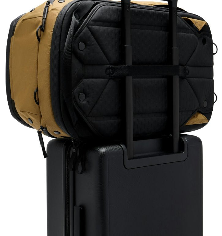 Reiserucksack Peak Design Travel Backpack 45L Coyote