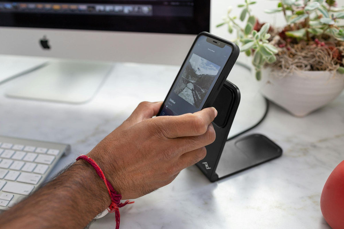 Kabelloser Ladeständer Peak Design Wireless Charging Stand V2 - schwarz