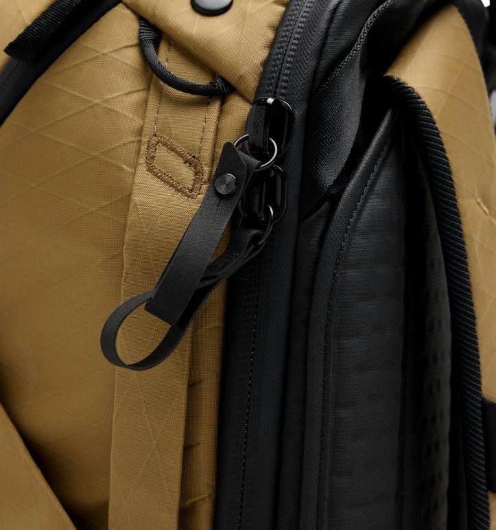 Reiserucksack Peak Design Travel Backpack 45L Coyote