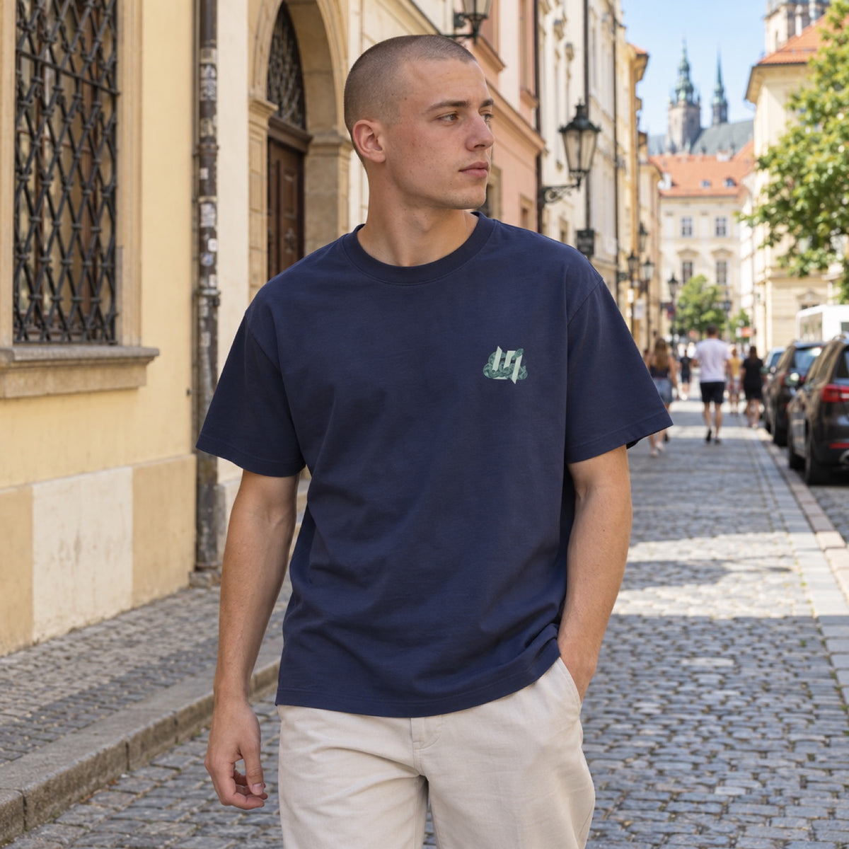 Lando Norris LN4 Vegas T-Shirt with Snake Motif – ilustrační foto (AI)
