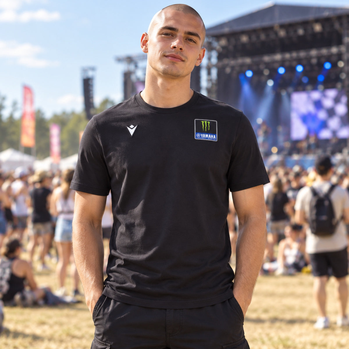 Yamaha Racing MotoGP Fan-T-Shirt – Schwarz – Illustrationsfoto (KI)