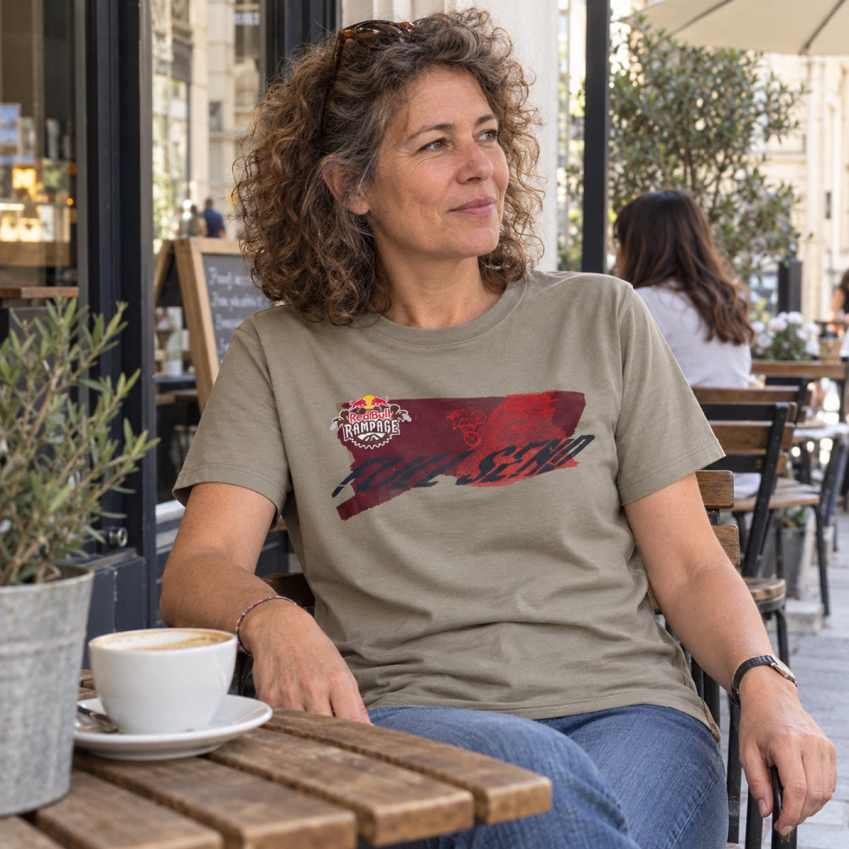 Red Bull Rampage Cliff T-Shirt – ilustrační foto 2 (AI)
