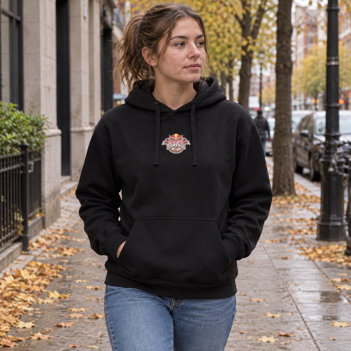 Red Bull Rampage FREERIDE Casual Hoodie – Black – ilustrační foto 2 (AI)
