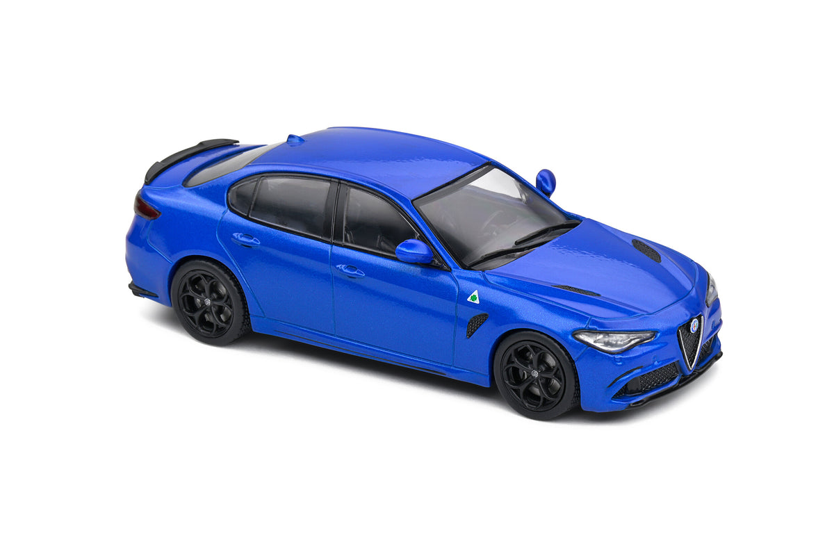 Modell Solido Alfa Romeo Giulia Quadrifoglio 1:43 blau