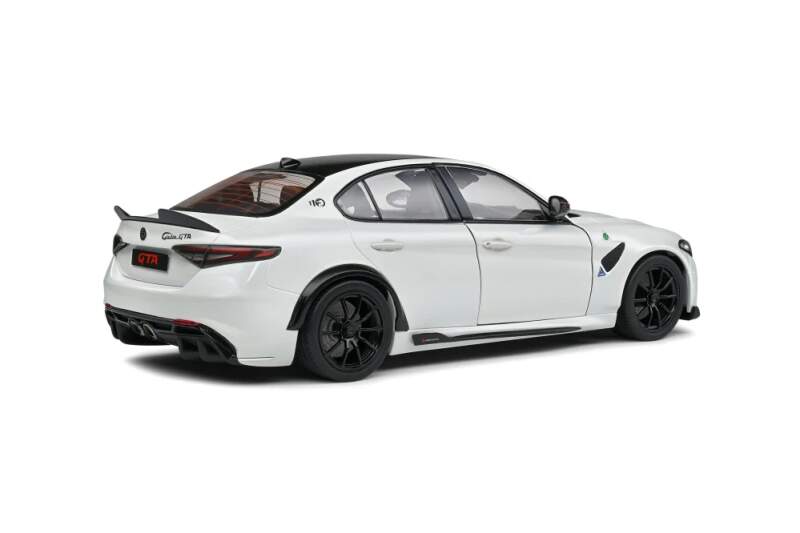 Solido Alfa Romeo Giulia GTA Trofeo model, white