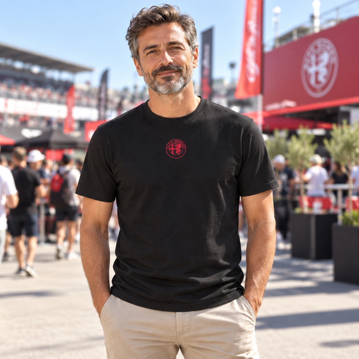 Alfa Romeo DNA T-Shirt mit roten Details – S – Illustrationsfoto (KI)