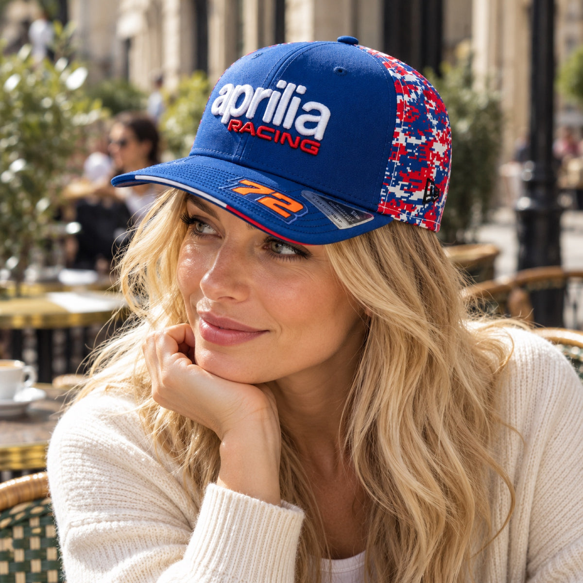 Aprilia Racing Marco Bezzecchi x New Era Team-Cap – Le Mans Edition – Illustrationsfoto (KI)