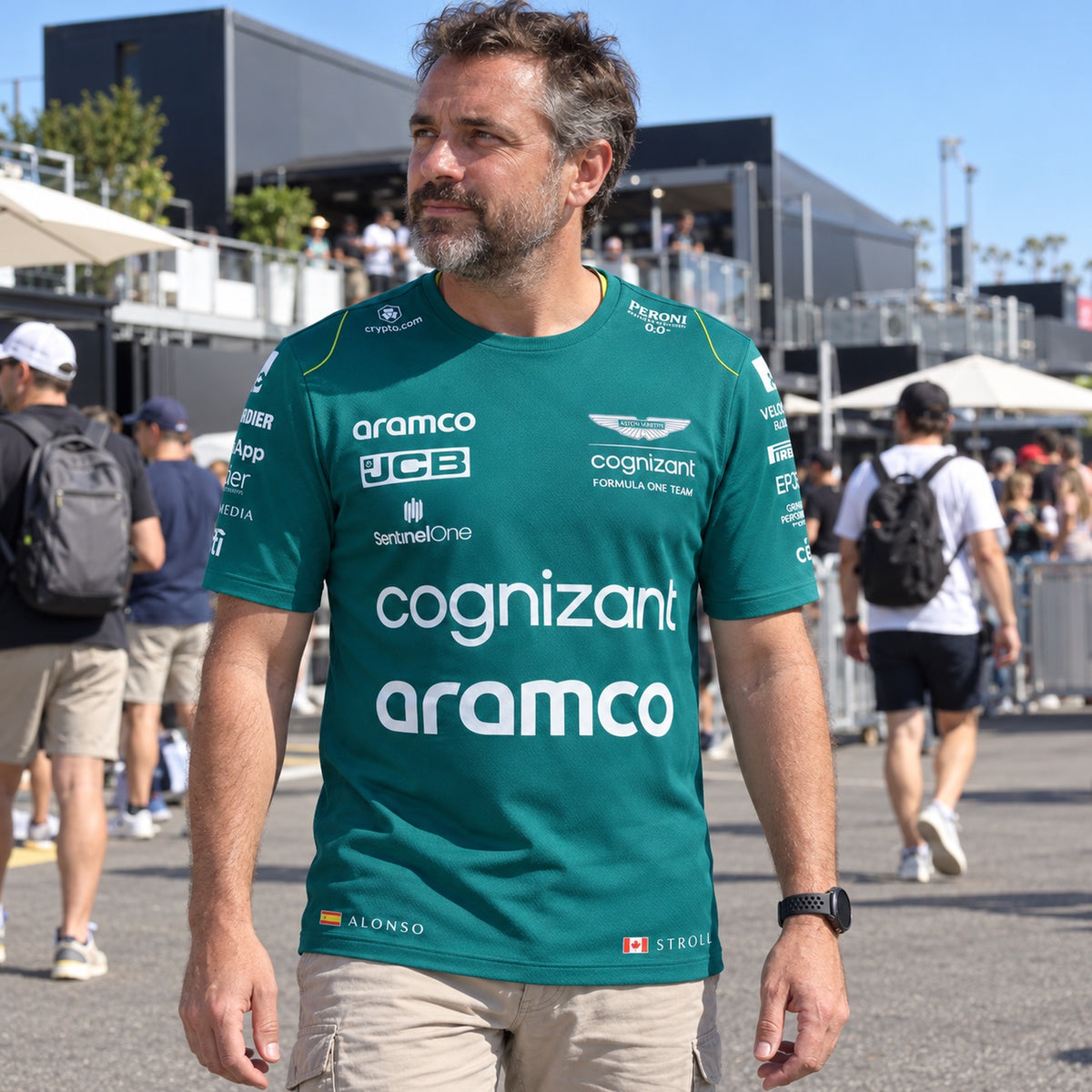 Aston Martin F1 Team Sponsor Team-T-Shirt – Illustrationsfoto (KI)