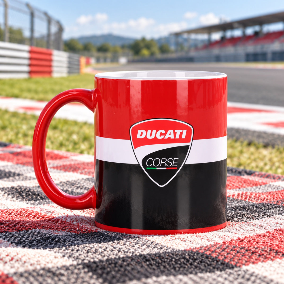 Ducati Corse Fan-Tasse mit Logo – Illustrationsfoto (KI)