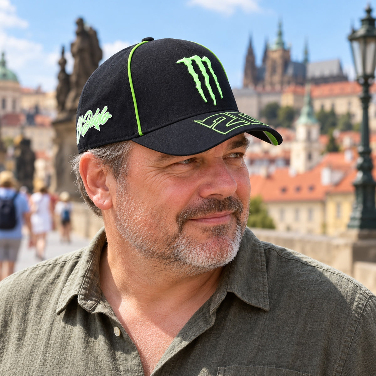 Fabio Quartararo – Monster Energy Cap mit gebogenem Schirm – Illustrationsfoto (KI)