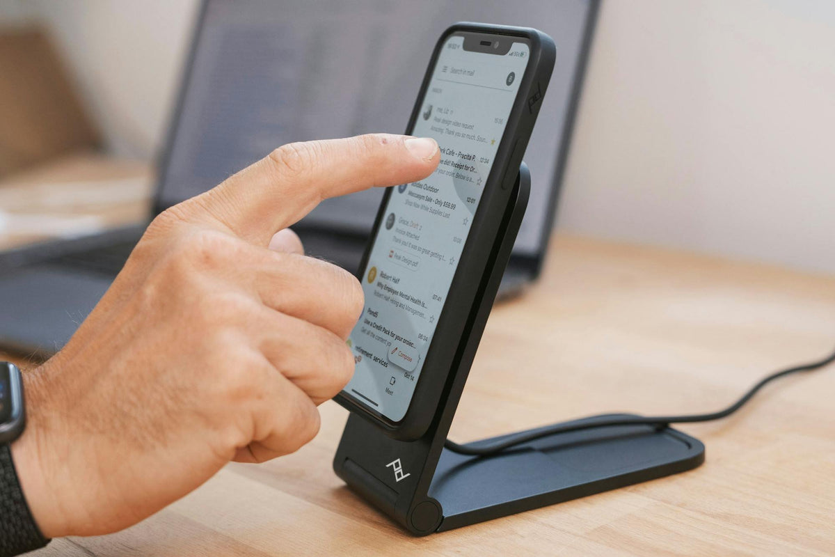 Kabelloser Ladeständer Peak Design Wireless Charging Stand V2 - schwarz