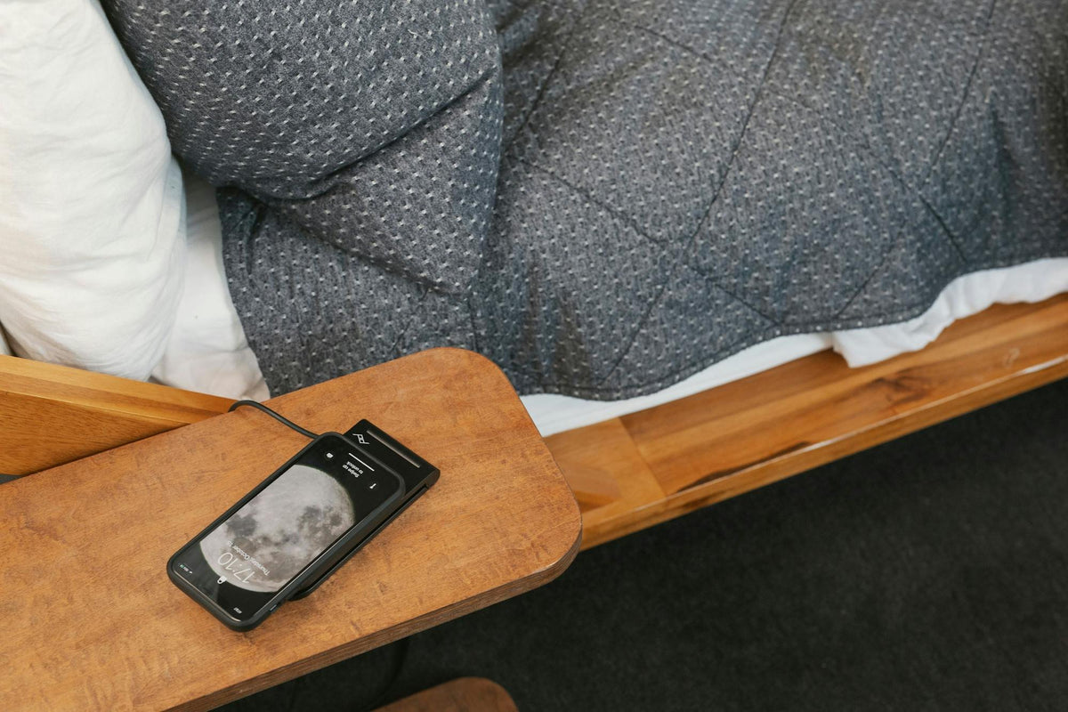 Kabelloser Ladeständer Peak Design Wireless Charging Stand V2 - schwarz