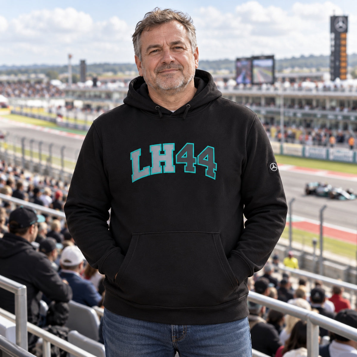 Mercedes-AMG PETRONAS F1 Lewis Hamilton Fan Hoodie – Black – illustrative photo (AI)