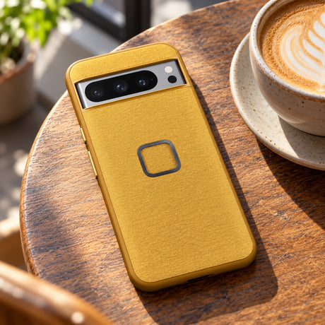 Peak Design Everyday Case Google Pixel 8 Pro – Sun – illustrative photo (AI)