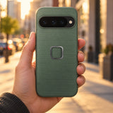 Peak Design Everyday Fabric Case – Pixel 10 Pro XL – Sage – Illustrationsfoto (KI)
