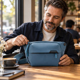 Peak Design Everyday Sling 3L – Ocean – Illustrationsfoto (KI)