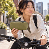Peak Design Tech Pouch Small – Kelp – Illustrationsfoto (KI)