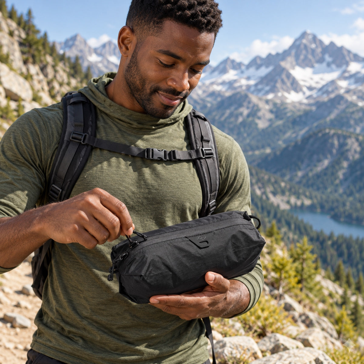 Peak Design Ultralight Packing Cube – X-Small – Black – illustrative photo (AI)