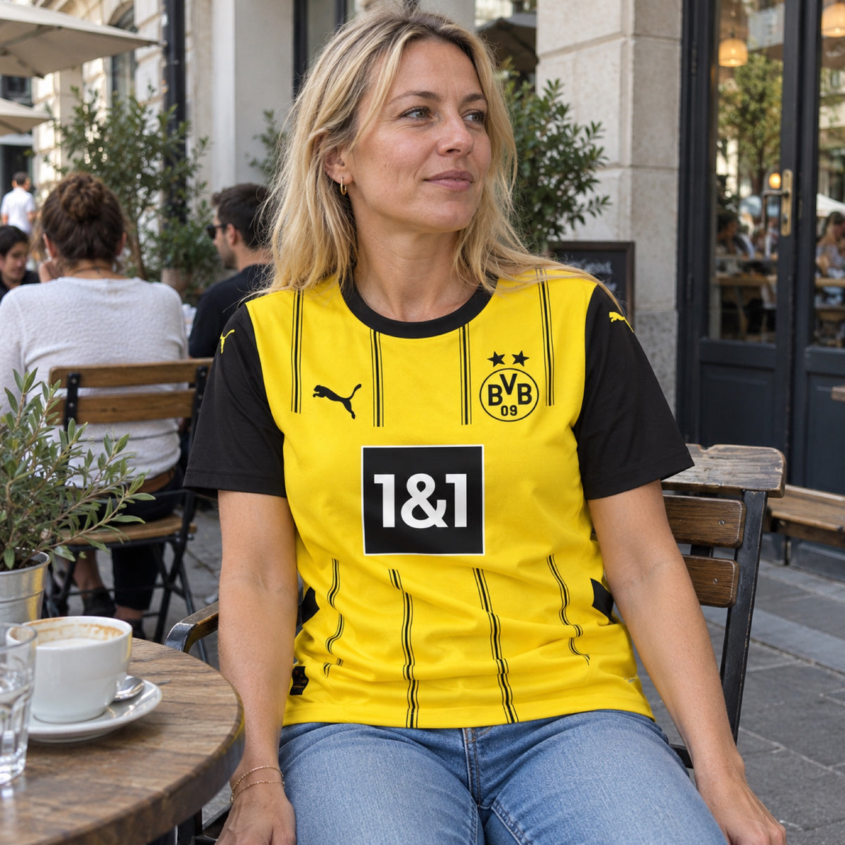 BVB Borussia Dortmund Home Shirt Puma 24/25 – Replica – ilustrační foto 2 (AI)