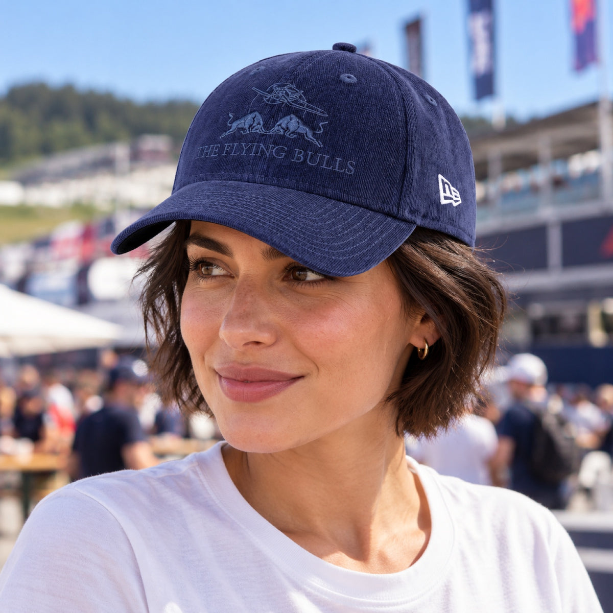Red Bull The Flying Bulls Cap mit Logo – Blau – Illustrationsfoto (KI)