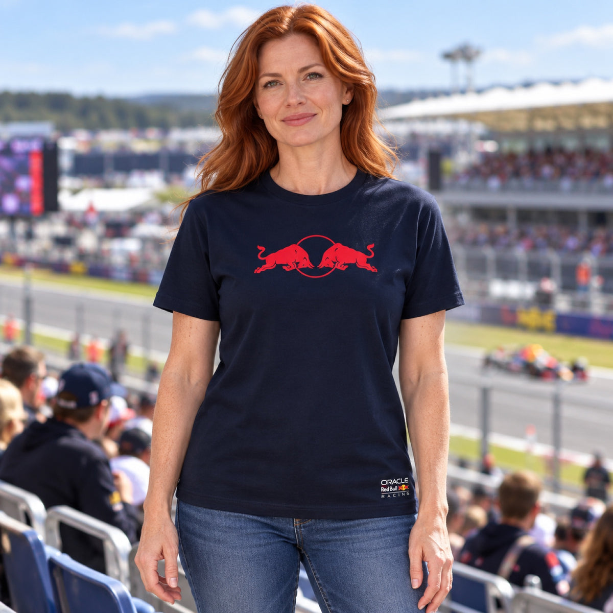 Oracle Red Bull Racing SPARK Edition T-Shirt mit Logo – Dunkelblau – Illustrationsfoto (KI)