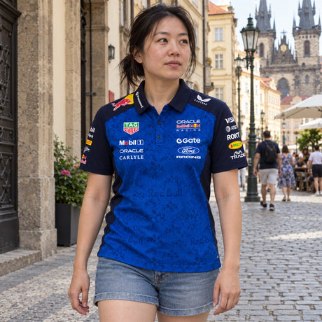 Oracle Red Bull Racing Team Polo with Sponsor Logos – ilustrační foto 2 (AI)