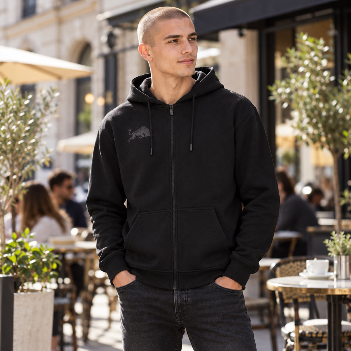 Red Bull Ring Paddock Fan-Zip-Hoodie – Schwarz – Illustrationsfoto (KI)