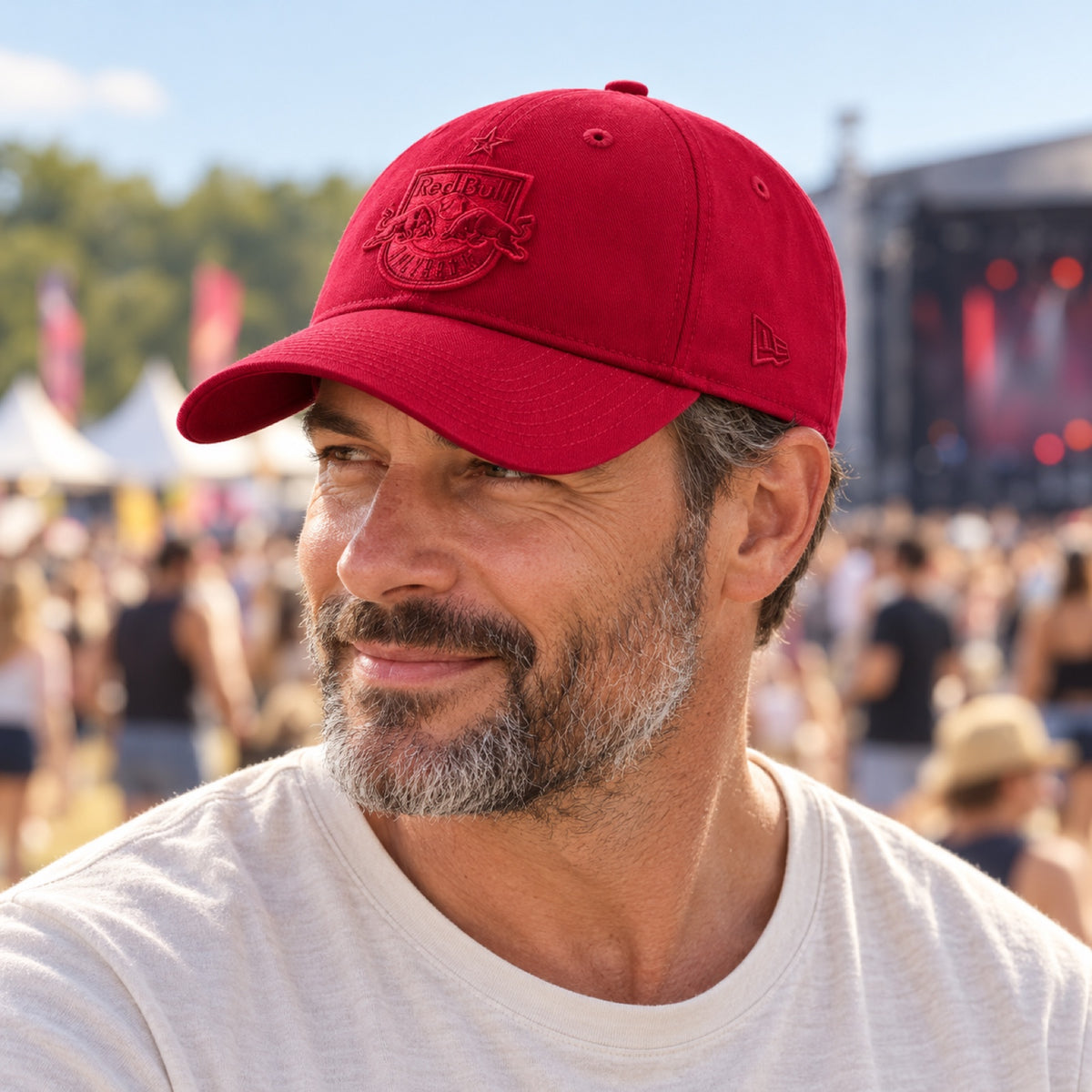 Red Bull Salzburg Fan-Cap – Rot – Illustrationsfoto (KI)
