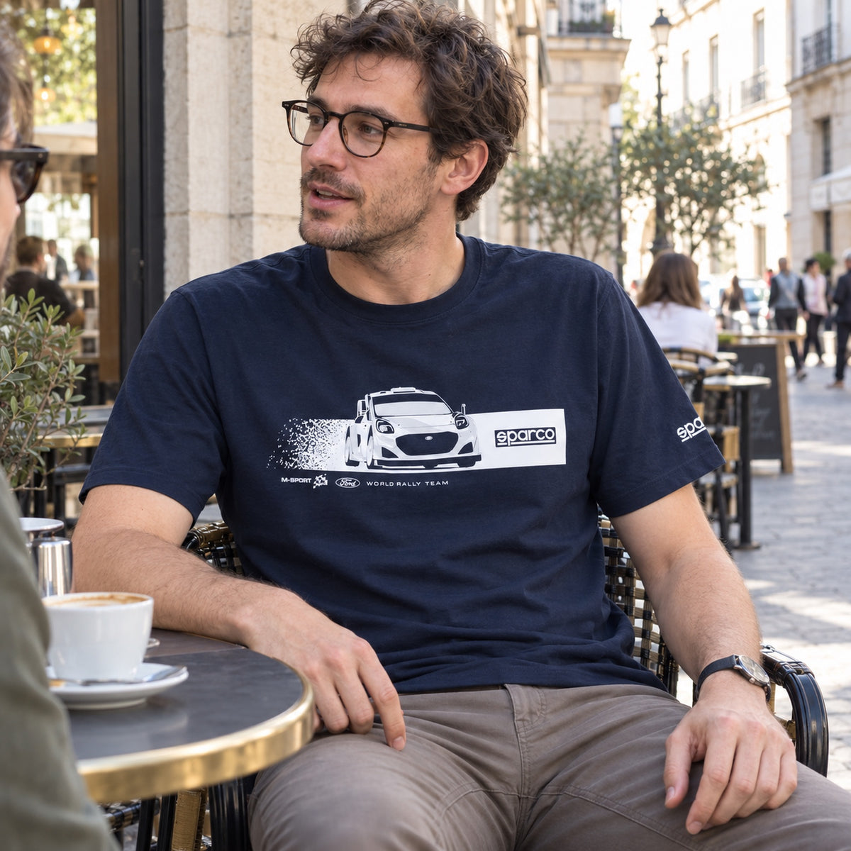 Sparco – Ford M-Sport WRC Casual T-Shirt – Navy – ilustrační foto (AI)