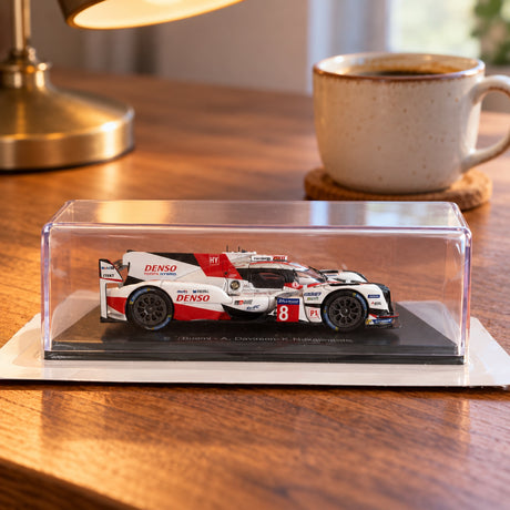 Toyota TS050 Hybrid Le Mans 2017 Model 1/43 – illustrative photo (AI)