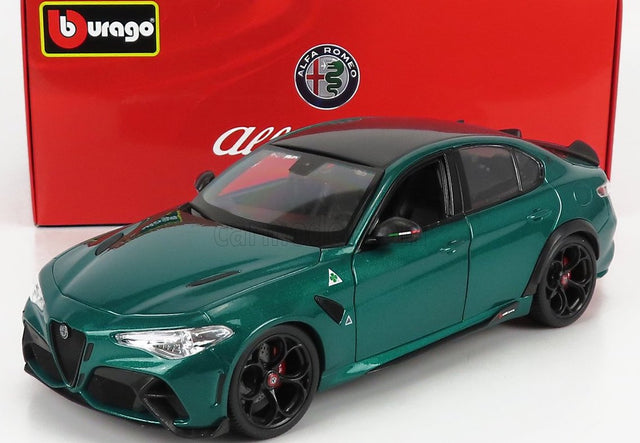 Bburago model Alfa Romeo Giulia GTA, green