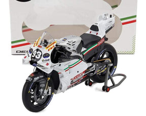 Modell NZG MotoGP - Ducati GP23 Marc Marquez im Maßstab 1:12 - San Marino GP Edition