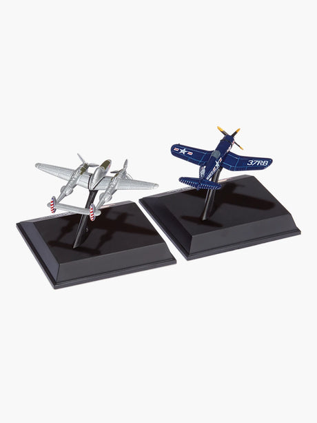 Model letadel The Flying Bulls P38 / F-4U New Ray