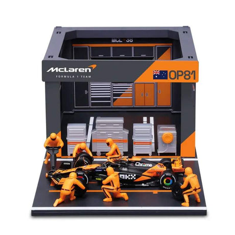 Modell Bburago McLaren F1 im Maßstab 1:43 Oscar Piastri mit Boxenmodell